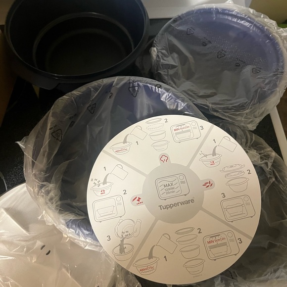 New Tupperware Smart Multi-Cooker - Picture 3 of 8
